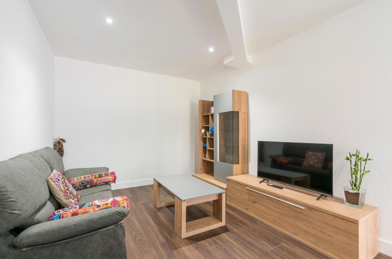 Basetxea Apartment By People Rentals Basauri Exteriör bild